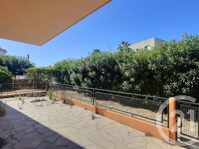 Appartement T4 à vendre - 4 pièces - 73 m2 - Frejus - 83 - PROVENCE-ALPES-COTE-D-AZUR