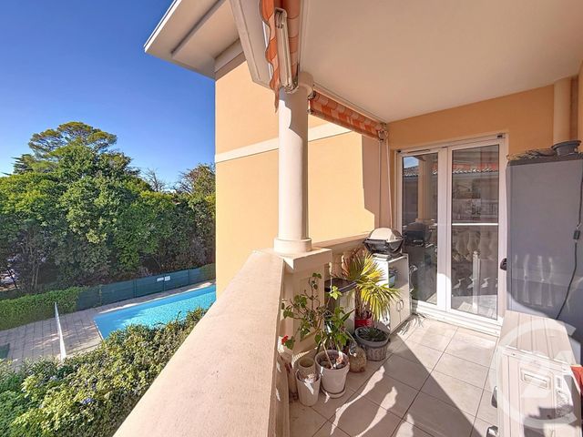 Appartement T4 à vendre - 4 pièces - 76,21 m2 - Frejus - 83 - PROVENCE-ALPES-COTE-D-AZUR