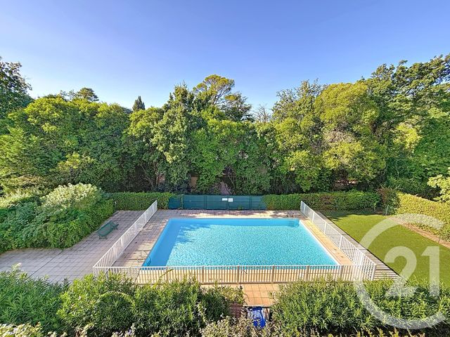 Appartement T4 à vendre - 4 pièces - 76,21 m2 - Frejus - 83 - PROVENCE-ALPES-COTE-D-AZUR