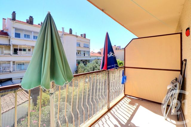 Appartement T2 à vendre - 2 pièces - 49,76 m2 - Frejus - 83 - PROVENCE-ALPES-COTE-D-AZUR