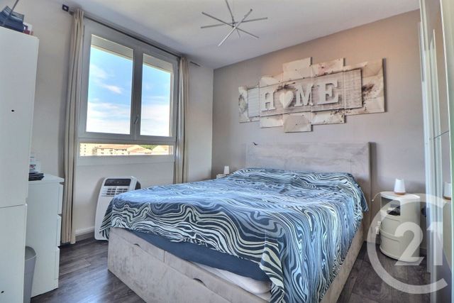 Afficher la photo en grand Appartement T2 à vendre - 2 pièces - 41,76 m2 - Frejus - 83 - PROVENCE-ALPES-COTE-D-AZUR