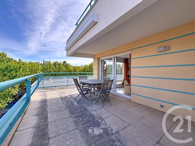 Appartement T3 à vendre - 3 pièces - 81,45 m2 - Frejus - 83 - PROVENCE-ALPES-COTE-D-AZUR