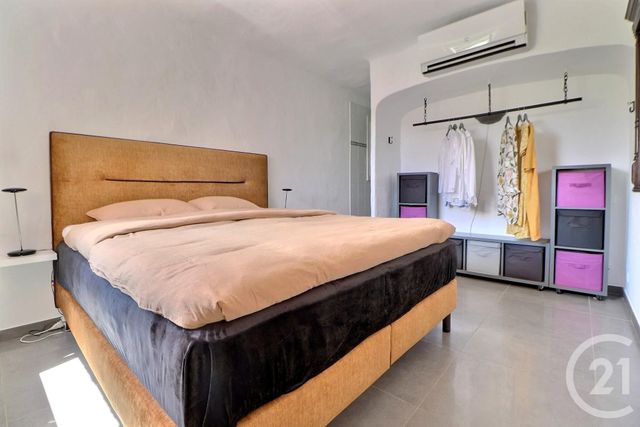 Maison à vendre - 5 pièces - 121 m2 - St Raphael - 83 - PROVENCE-ALPES-COTE-D-AZUR