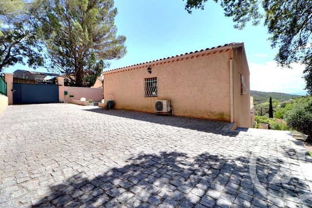 Maison à vendre - 5 pièces - 121 m2 - St Raphael - 83 - PROVENCE-ALPES-COTE-D-AZUR