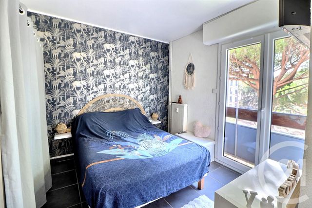 Appartement T4 à vendre - 4 pièces - 76 m2 - Frejus - 83 - PROVENCE-ALPES-COTE-D-AZUR