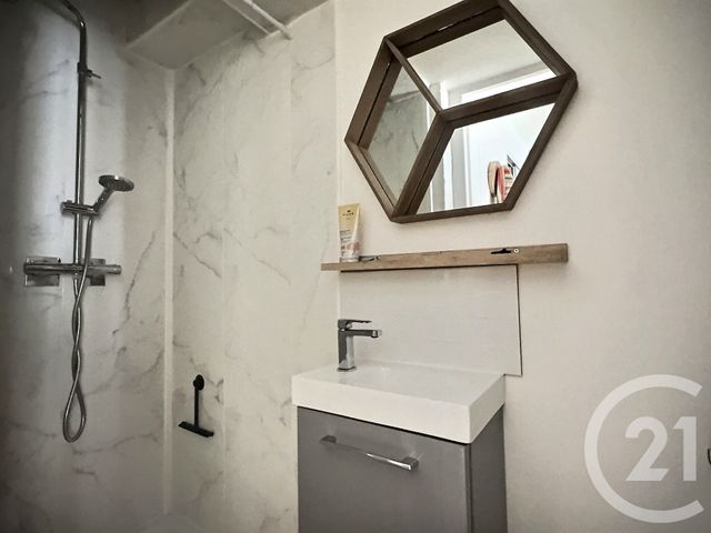 Maison à vendre - 5 pièces - 95 m2 - Frejus - 83 - PROVENCE-ALPES-COTE-D-AZUR