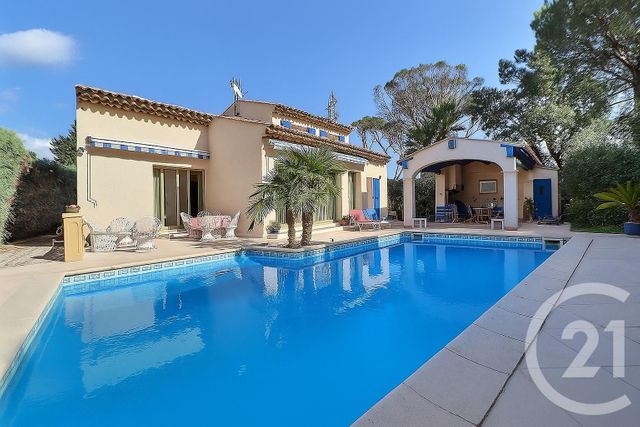 Maison à vendre - 6 pièces - 156,10 m2 - St Raphael - 83 - PROVENCE-ALPES-COTE-D-AZUR