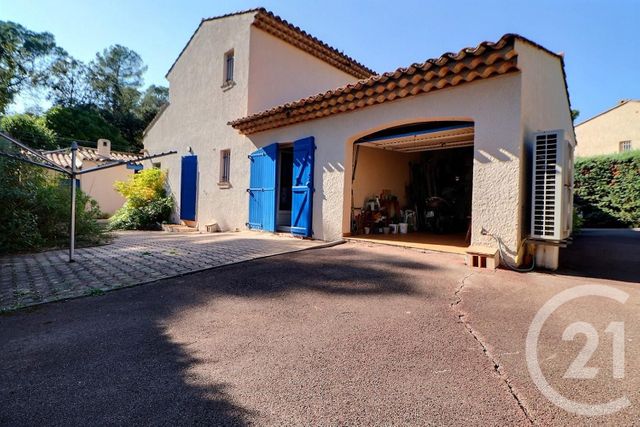 Maison à vendre - 6 pièces - 156,10 m2 - St Raphael - 83 - PROVENCE-ALPES-COTE-D-AZUR