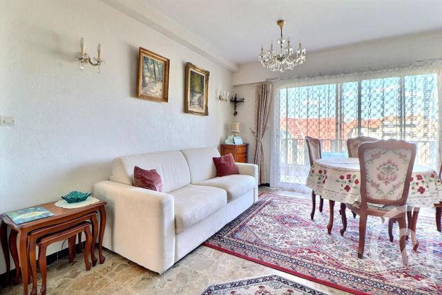 Appartement T3 à vendre - 3 pièces - 64,91 m2 - St Raphael - 83 - PROVENCE-ALPES-COTE-D-AZUR
