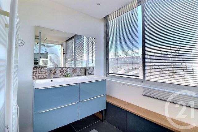 Appartement F3 bis &agrave; vendre - 3 pi&egrave;ces - 84,41 m2 - St Raphael - 83 - PROVENCE-ALPES-COTE-D-AZUR