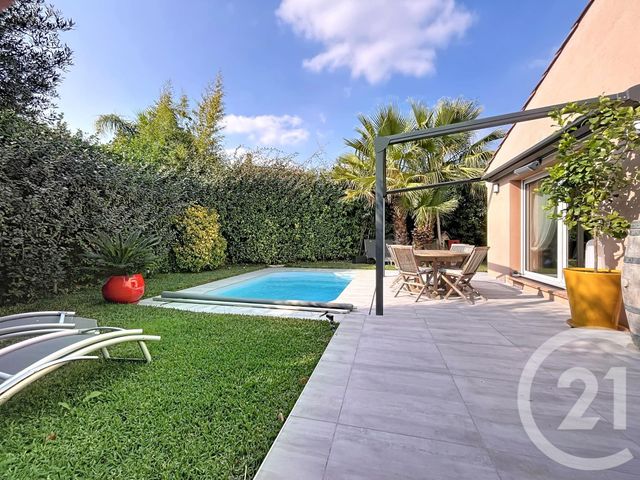 Maison à vendre - 5 pièces - 104 m2 - Roquebrune Sur Argens - 83 - PROVENCE-ALPES-COTE-D-AZUR