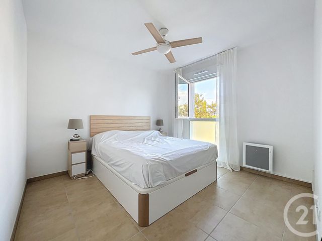Afficher la photo en grand Appartement F2 à vendre - 2 pièces - 45,05 m2 - Frejus - 83 - PROVENCE-ALPES-COTE-D-AZUR
