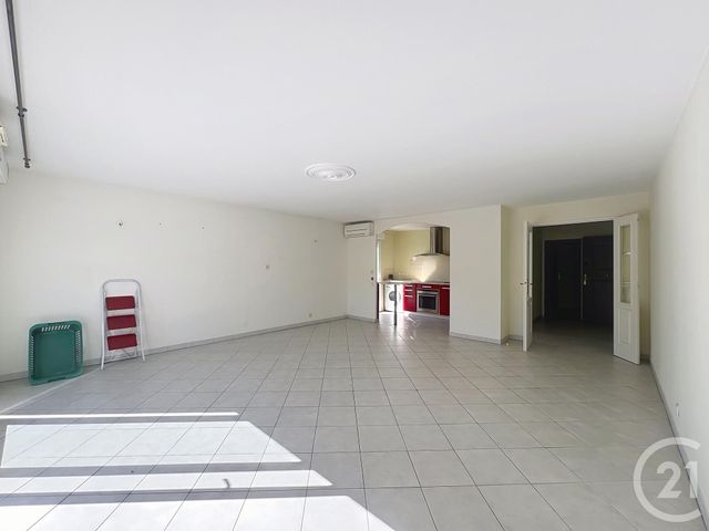 Appartement F3 à vendre - 3 pièces - 76,40 m2 - Frejus - 83 - PROVENCE-ALPES-COTE-D-AZUR