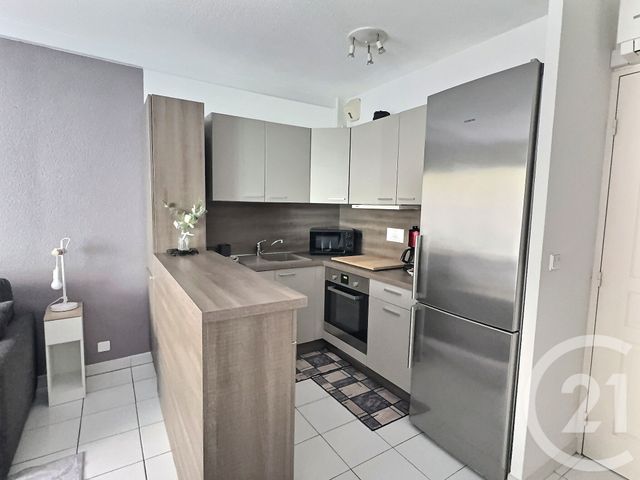 Afficher la photo en grand Appartement T2 à vendre - 2 pièces - 52,35 m2 - Frejus - 83 - PROVENCE-ALPES-COTE-D-AZUR