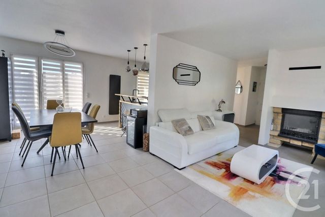 Maison à vendre - 4 pièces - 107 m2 - Roquebrune Sur Argens - 83 - PROVENCE-ALPES-COTE-D-AZUR