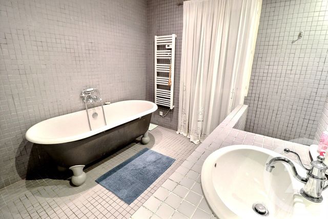 Maison à vendre - 6 pièces - 142 m2 - St Paul En Foret - 83 - PROVENCE-ALPES-COTE-D-AZUR