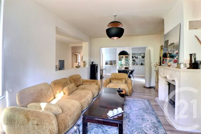 Maison à vendre - 6 pièces - 142 m2 - St Paul En Foret - 83 - PROVENCE-ALPES-COTE-D-AZUR