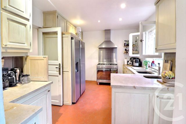 Maison à vendre - 6 pièces - 142 m2 - St Paul En Foret - 83 - PROVENCE-ALPES-COTE-D-AZUR