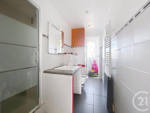 Appartement F4 à vendre - 4 pièces - 72,95 m2 - Frejus - 83 - PROVENCE-ALPES-COTE-D-AZUR