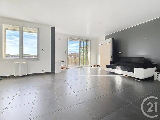 Appartement F4 à vendre - 4 pièces - 72,95 m2 - Frejus - 83 - PROVENCE-ALPES-COTE-D-AZUR