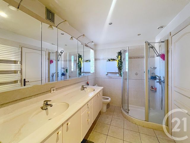 Maison à vendre - 8 pièces - 209,49 m2 - Frejus - 83 - PROVENCE-ALPES-COTE-D-AZUR