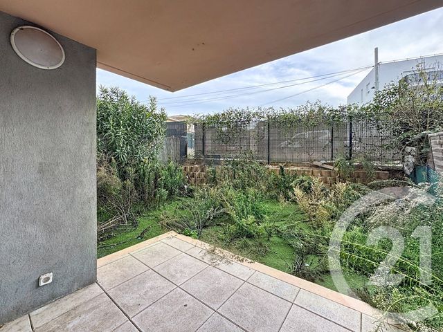 Appartement T2 à vendre - 2 pièces - 44 m2 - Frejus - 83 - PROVENCE-ALPES-COTE-D-AZUR