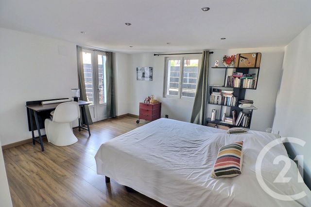 Appartement T3 à vendre - 3 pièces - 75 m2 - Puget Sur Argens - 83 - PROVENCE-ALPES-COTE-D-AZUR