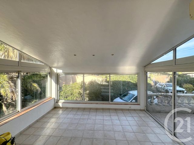 Maison à vendre - 5 pièces - 105,96 m2 - Frejus - 83 - PROVENCE-ALPES-COTE-D-AZUR