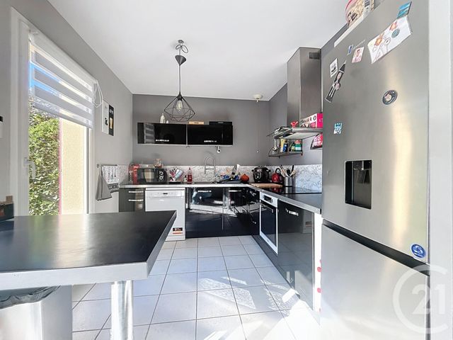 Maison à vendre - 4 pièces - 89 m2 - Roquebrune Sur Argens - 83 - PROVENCE-ALPES-COTE-D-AZUR
