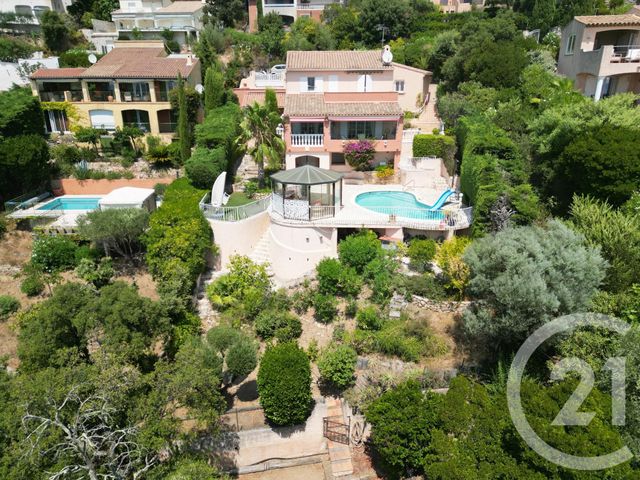 Maison &agrave; vendre - 7 pi&egrave;ces - 180 m2 - Roquebrune Sur Argens - 83 - PROVENCE-ALPES-COTE-D-AZUR