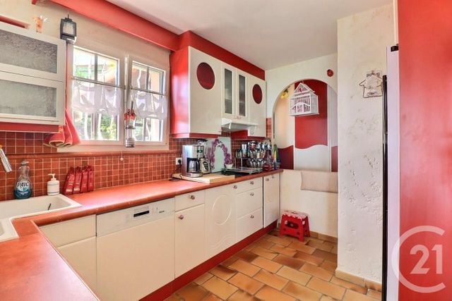 Maison &agrave; vendre - 7 pi&egrave;ces - 180 m2 - Roquebrune Sur Argens - 83 - PROVENCE-ALPES-COTE-D-AZUR
