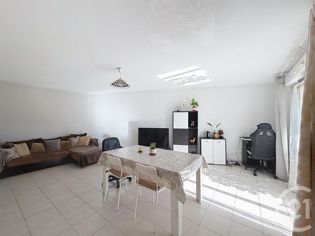 Appartement T3 &agrave; vendre - 3 pi&egrave;ces - 82,53 m2 - St Raphael - 83 - PROVENCE-ALPES-COTE-D-AZUR