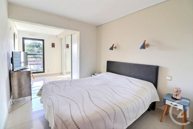 Appartement F3 &agrave; vendre - 3 pi&egrave;ces - 77,28 m2 - St Raphael - 83 - PROVENCE-ALPES-COTE-D-AZUR