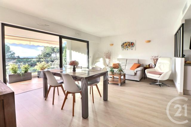 Appartement F3 &agrave; vendre - 3 pi&egrave;ces - 77,28 m2 - St Raphael - 83 - PROVENCE-ALPES-COTE-D-AZUR