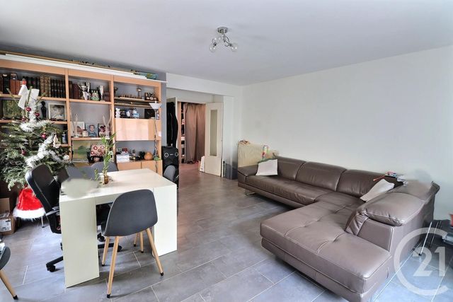 Appartement T3 &agrave; vendre - 3 pi&egrave;ces - 80,41 m2 - Frejus - 83 - PROVENCE-ALPES-COTE-D-AZUR