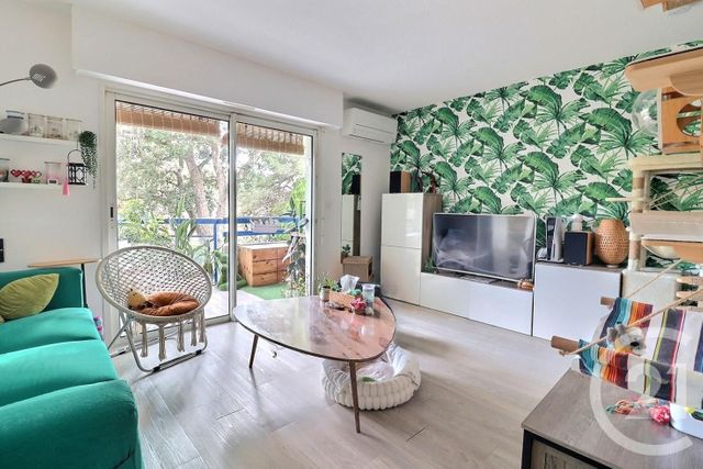 Appartement T2 &agrave; vendre - 2 pi&egrave;ces - 31,55 m2 - St Raphael - 83 - PROVENCE-ALPES-COTE-D-AZUR