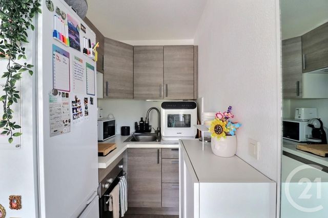 Appartement T2 &agrave; vendre - 2 pi&egrave;ces - 31,55 m2 - St Raphael - 83 - PROVENCE-ALPES-COTE-D-AZUR