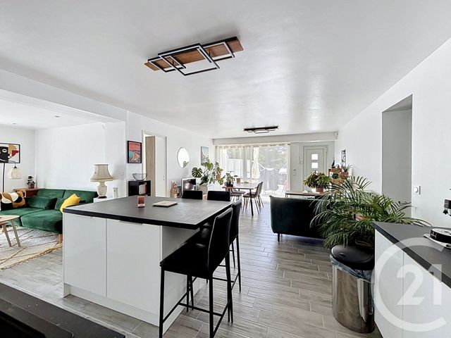 Maison &agrave; vendre - 7 pi&egrave;ces - 197,82 m2 - St Aygulf - 83 - PROVENCE-ALPES-COTE-D-AZUR