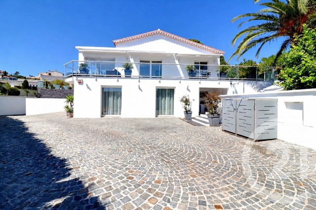 Maison &agrave; vendre - 7 pi&egrave;ces - 197,82 m2 - St Aygulf - 83 - PROVENCE-ALPES-COTE-D-AZUR