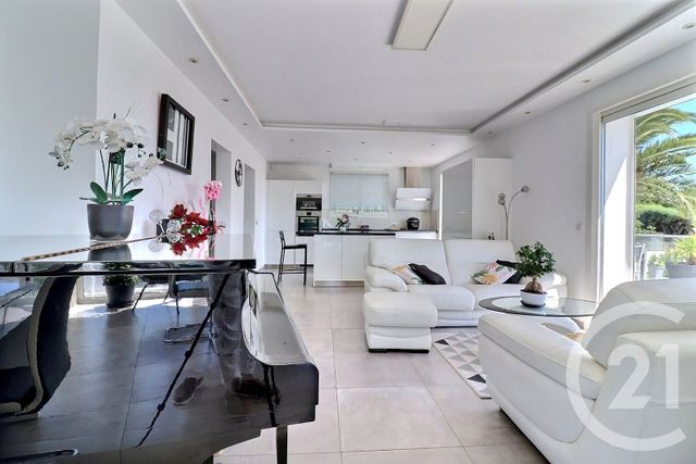 Maison &agrave; vendre - 7 pi&egrave;ces - 197,82 m2 - St Aygulf - 83 - PROVENCE-ALPES-COTE-D-AZUR