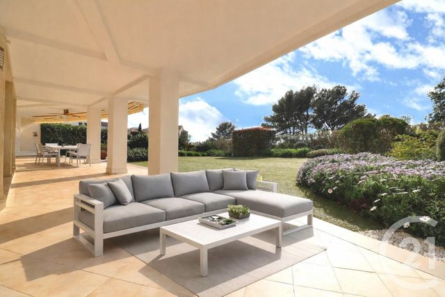 Appartement F3 à vendre ST RAPHAEL