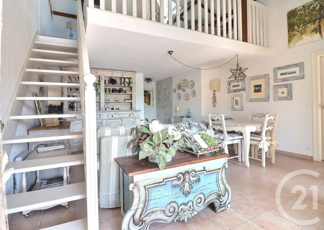 Appartement F3 &agrave; vendre - 3 pi&egrave;ces - 69,64 m2 - Frejus - 83 - PROVENCE-ALPES-COTE-D-AZUR