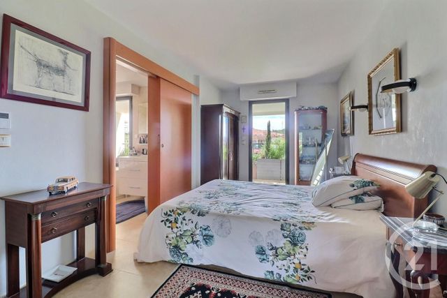 Appartement F3 &agrave; vendre - 3 pi&egrave;ces - 85 m2 - St Raphael - 83 - PROVENCE-ALPES-COTE-D-AZUR
