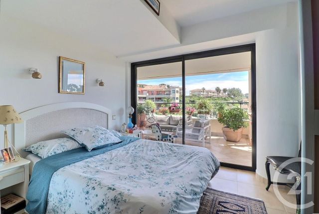 Appartement F3 &agrave; vendre - 3 pi&egrave;ces - 85 m2 - St Raphael - 83 - PROVENCE-ALPES-COTE-D-AZUR