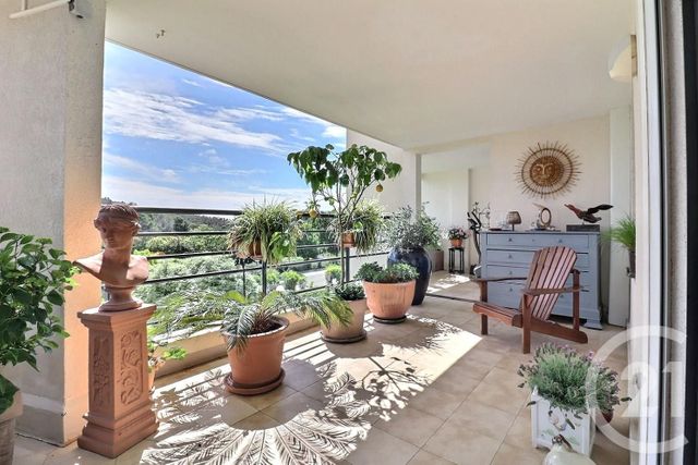 Appartement F3 &agrave; vendre - 3 pi&egrave;ces - 85 m2 - St Raphael - 83 - PROVENCE-ALPES-COTE-D-AZUR