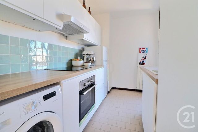 Appartement F3 &agrave; vendre - 3 pi&egrave;ces - 64,82 m2 - St Raphael - 83 - PROVENCE-ALPES-COTE-D-AZUR