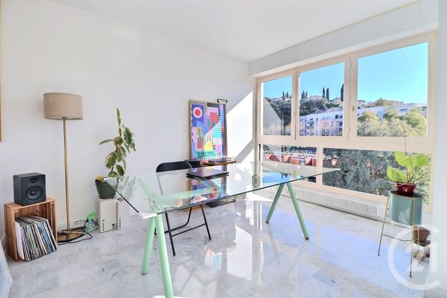 Appartement F3 &agrave; vendre - 3 pi&egrave;ces - 64,82 m2 - St Raphael - 83 - PROVENCE-ALPES-COTE-D-AZUR
