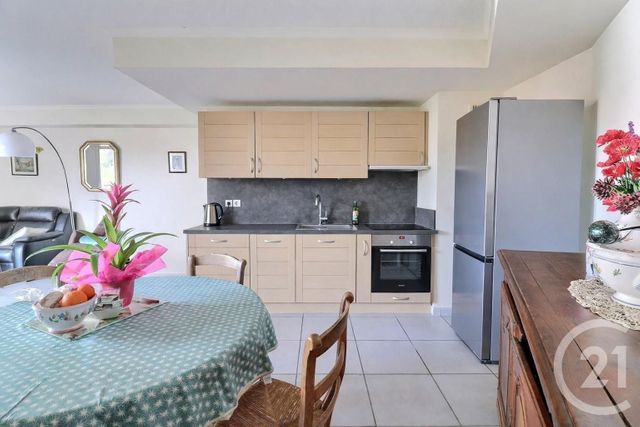 Appartement F3 &agrave; vendre - 3 pi&egrave;ces - 61 m2 - Frejus - 83 - PROVENCE-ALPES-COTE-D-AZUR