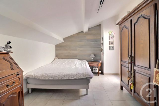 Appartement T4 &agrave; vendre - 4 pi&egrave;ces - 81,96 m2 - Frejus - 83 - PROVENCE-ALPES-COTE-D-AZUR