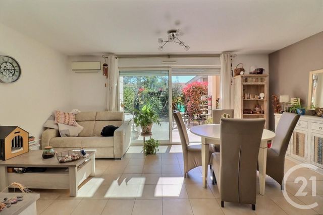Appartement T4 &agrave; vendre - 4 pi&egrave;ces - 81,96 m2 - Frejus - 83 - PROVENCE-ALPES-COTE-D-AZUR